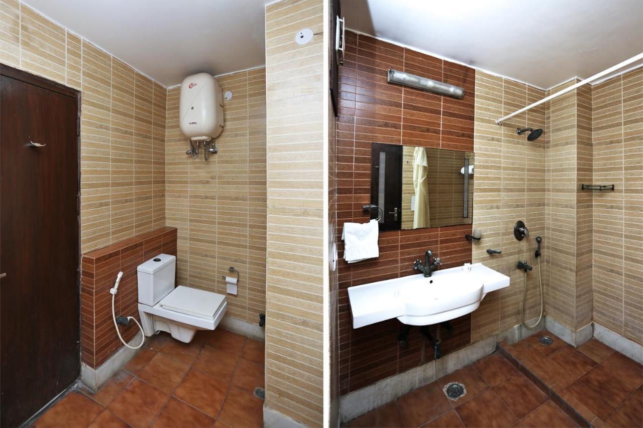 Hotel Palazzo Di Lara Газиабад Екстериор снимка