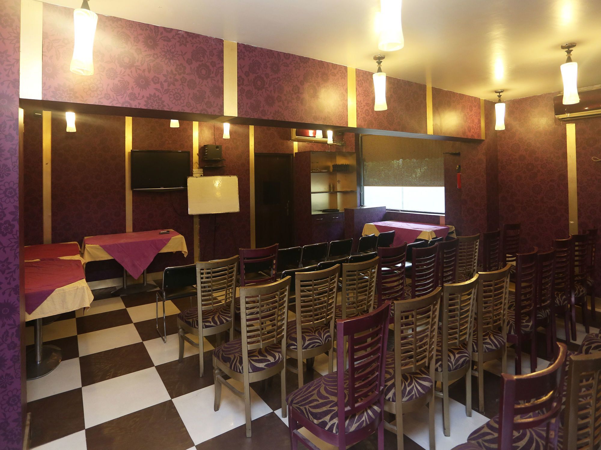 Hotel Palazzo Di Lara Газиабад Екстериор снимка