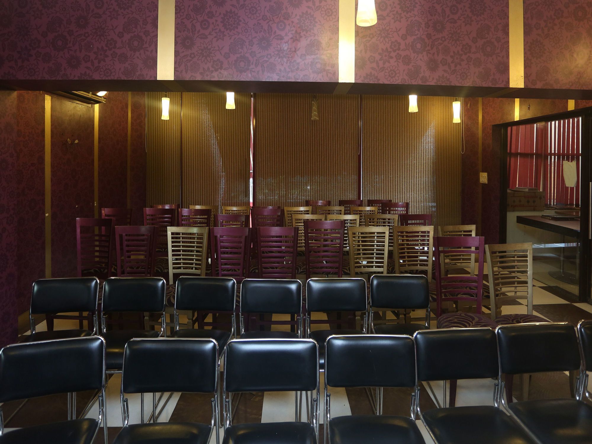 Hotel Palazzo Di Lara Газиабад Екстериор снимка